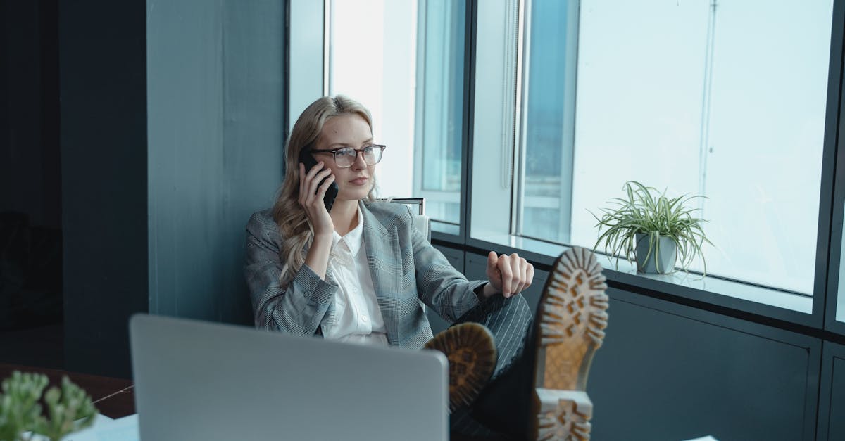 découvrez tout ce qu'il faut savoir sur la succession : étapes, démarches, implications fiscales et conseils pratiques pour faciliter la transmission de patrimoine. assurez-vous que vos proches soient en sécurité grâce à une bonne planification successorale.